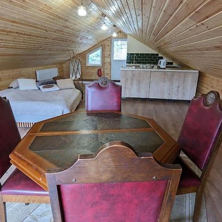 דירות Unforgettable Attic With Balcony In קאחתי מראה חיצוני תמונה
